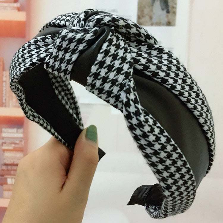 WELLTH HOUSE Houndstooth Wide-Brim Retro Headband - Wellth House